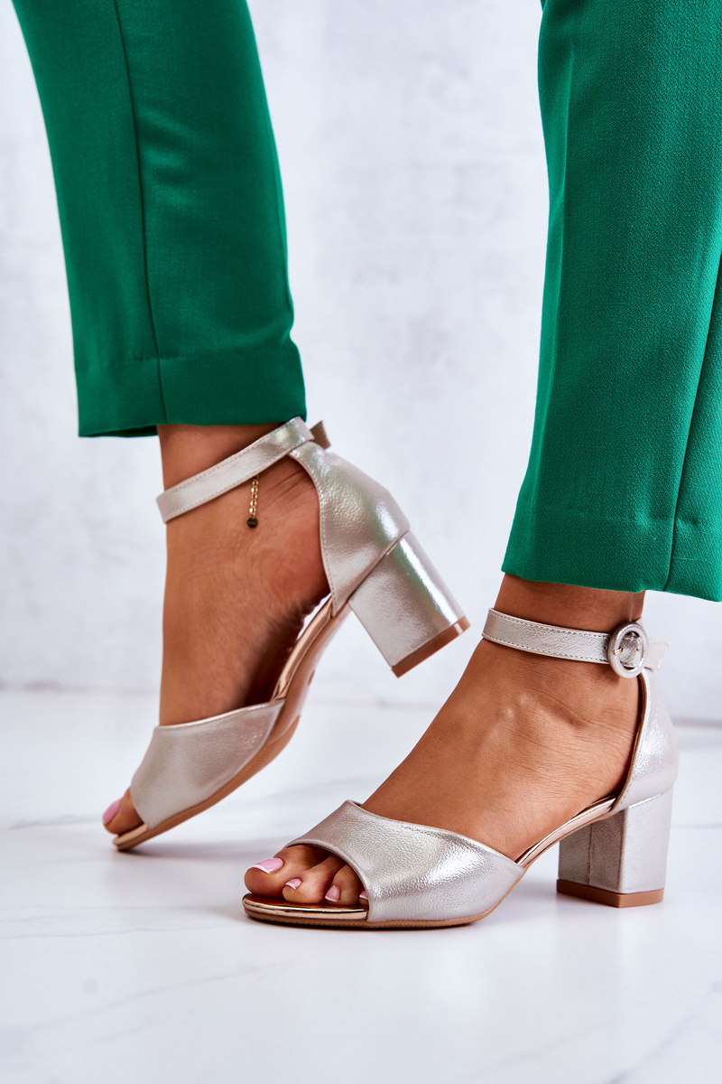 Skórzane Sandały Na Obcasie Vinceza 20100 Złote - obrazek 6