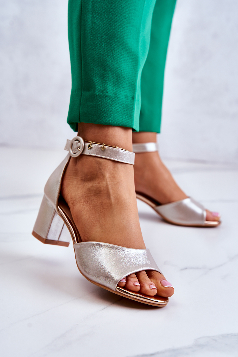 Skórzane Sandały Na Obcasie Vinceza 20100 Złote - obrazek 5