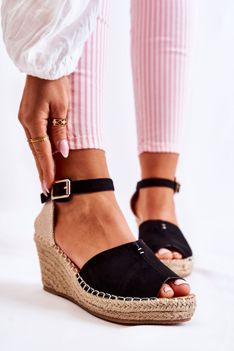 Wygodne Damskie Sandały Na Koturnie Czarne Dellia