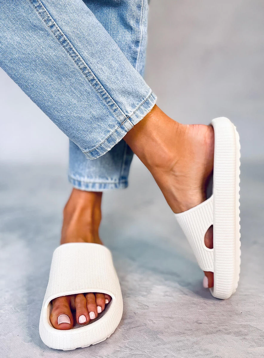 Klapki poduszkowe YANG WHITE - obrazek 4