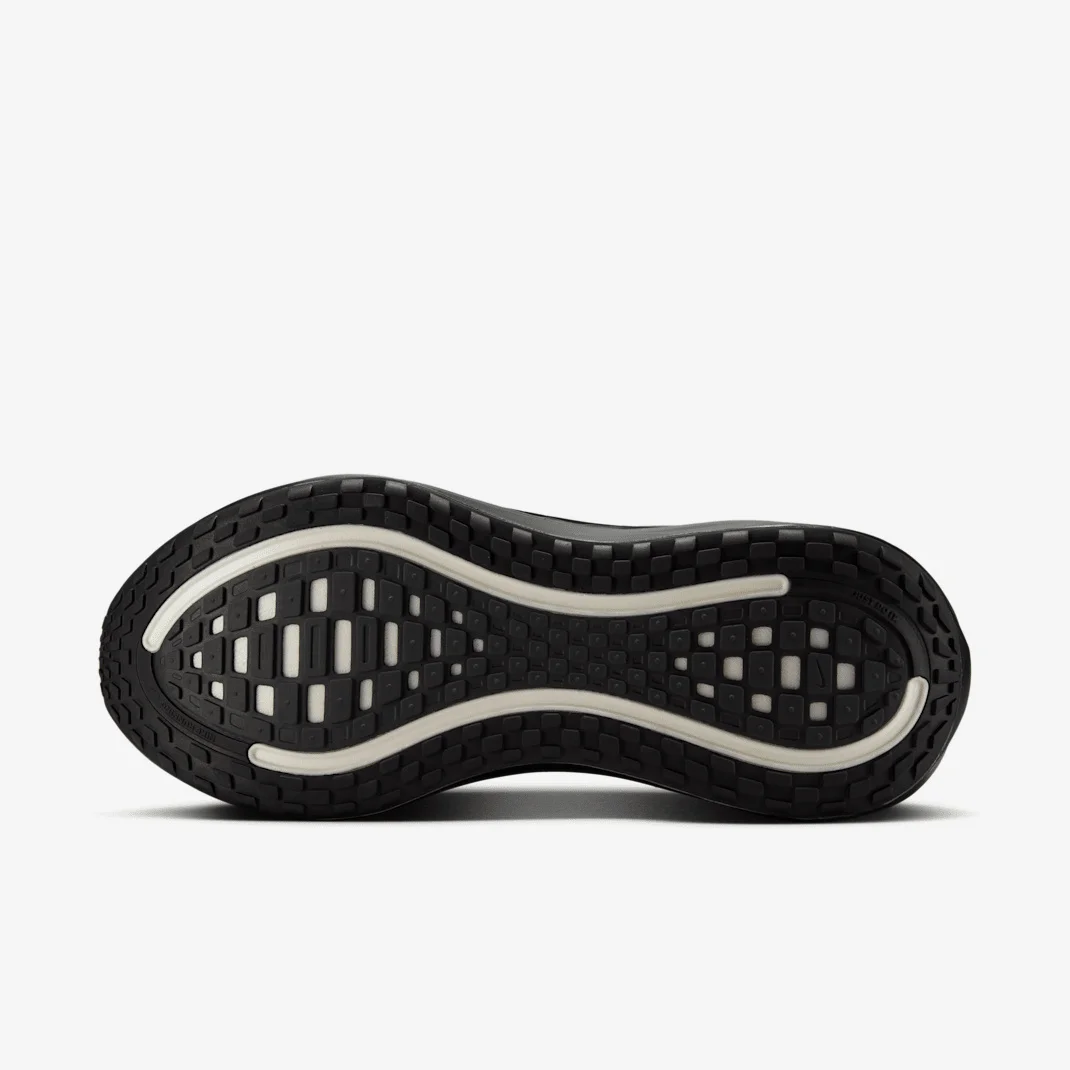Nike Vomero Plus HV8154-001 - buty czarne - obrazek 2