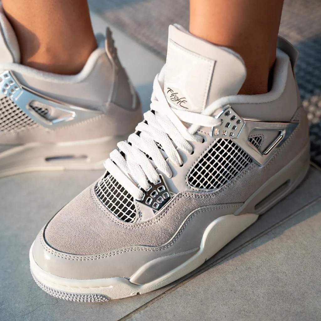 Nike Air Jordan 4 Retro Frozen Moments AQ9129-001 - buty szaro-srebrne - obrazek 6