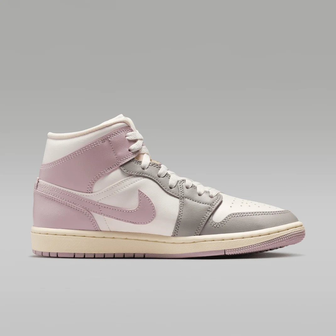 Nike Air Jordan 1 Mid BQ6472-122 - buty różowo-biało-szare - obrazek 3