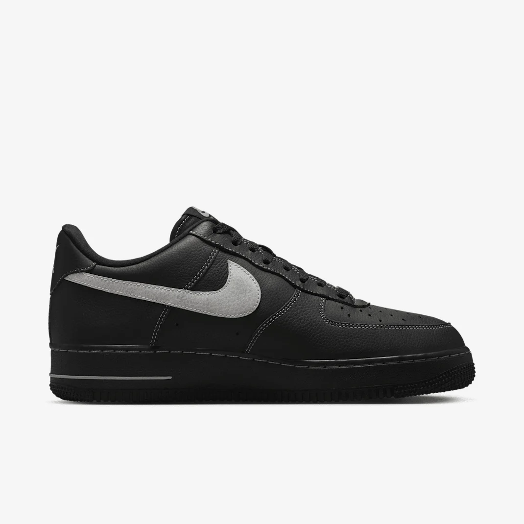 Nike Air Force 1 07 LV8 ESS HQ2037-006 - buty czarne - obrazek 3