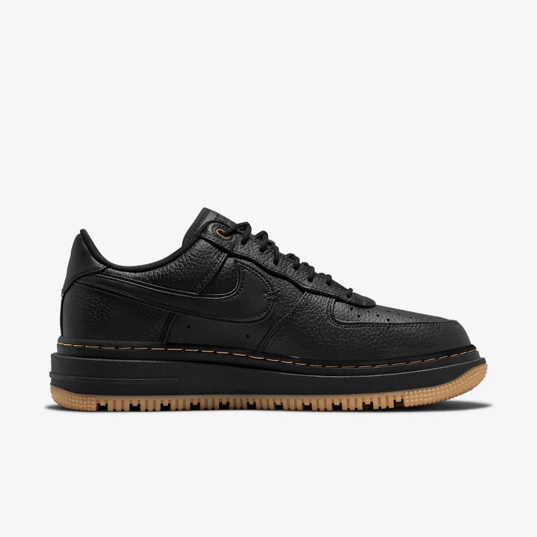Nike Air Force 1 LUXE DB4109-001 - buty czarne - obrazek 3