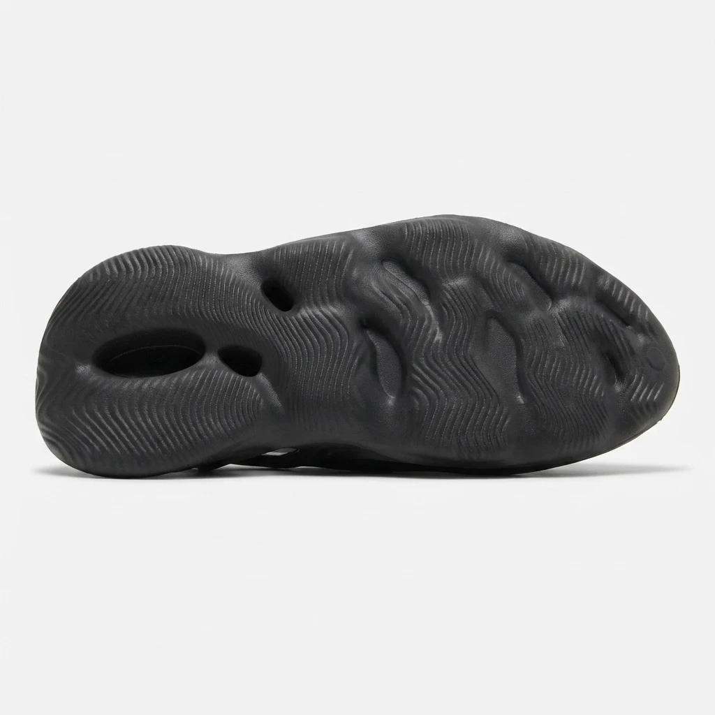 Adidas Yeezy Foam RNR Onyx HP8739 - buty czarne - obrazek 4