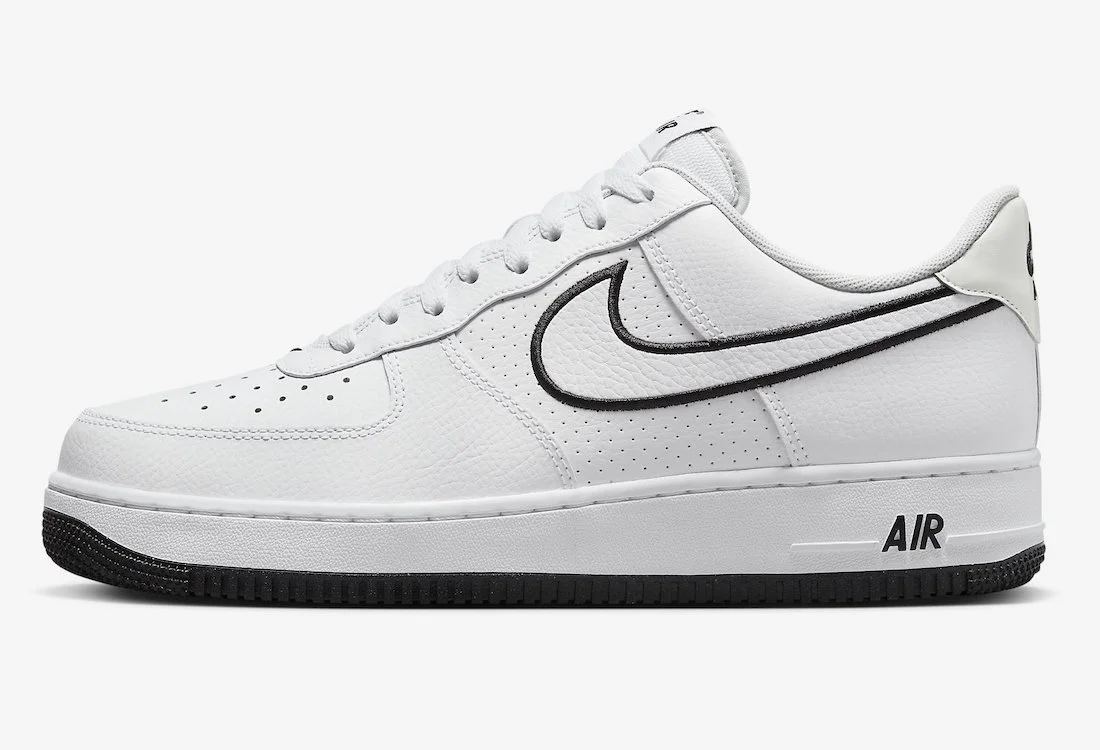 Nike Air Force 1 07 FJ4211-100 - buty białe