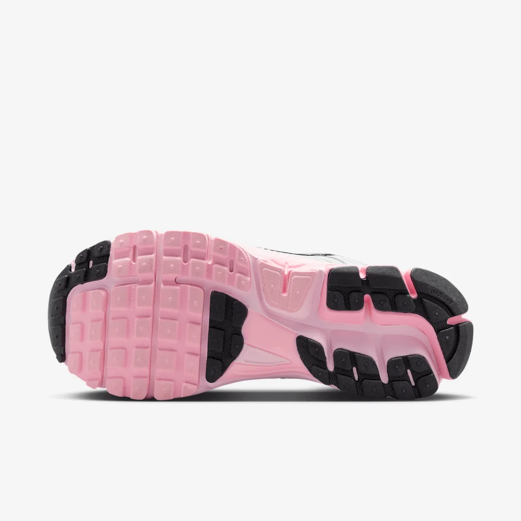 Nike Zoom Vomero 5 HF1877-001 - buty srebrno-różowe - obrazek 2