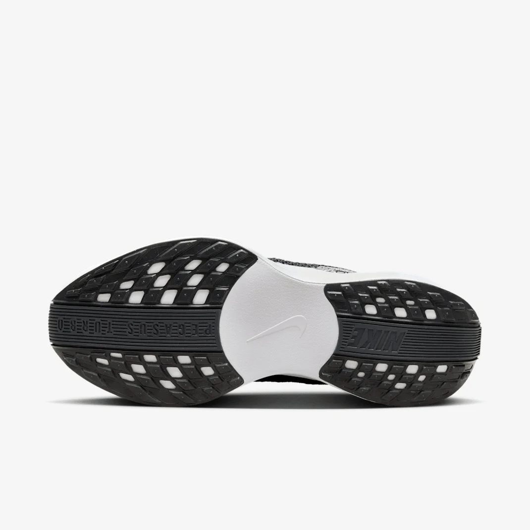 Nike Pegasus Plus FQ7261-002 - buty czarno-białe - obrazek 2